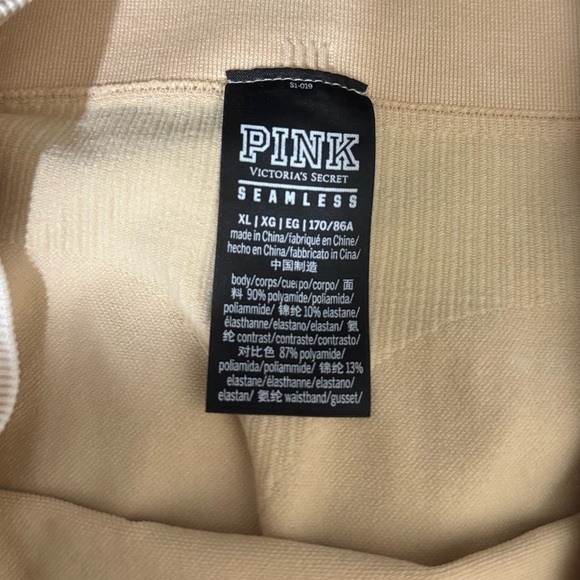 PINK Victoria's Secret SEAMLESS Classic Leggings Beach Washed color!. - Picture 9 of 9